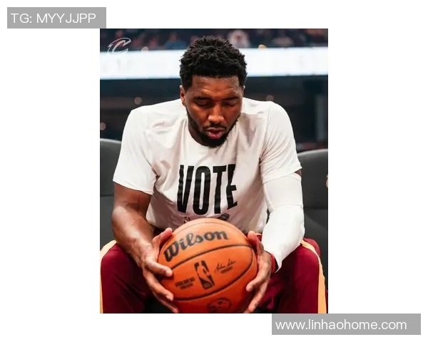 热搜榜第一!米切尔因一举动刷屏全网 热搜榜第一!米切尔因一举动刷屏全网