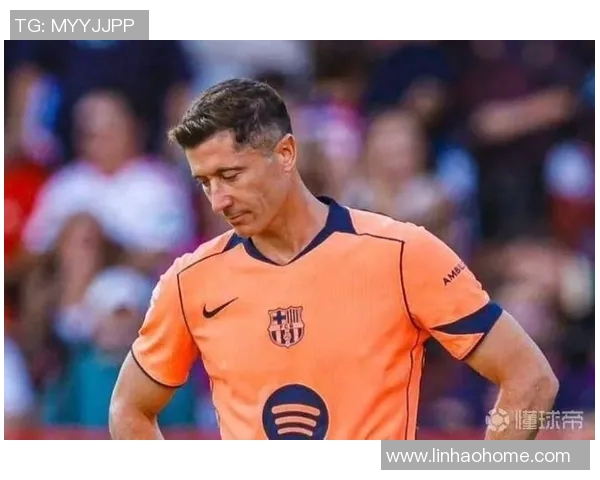 明星球员表现分析：莱万多夫斯基进球解析